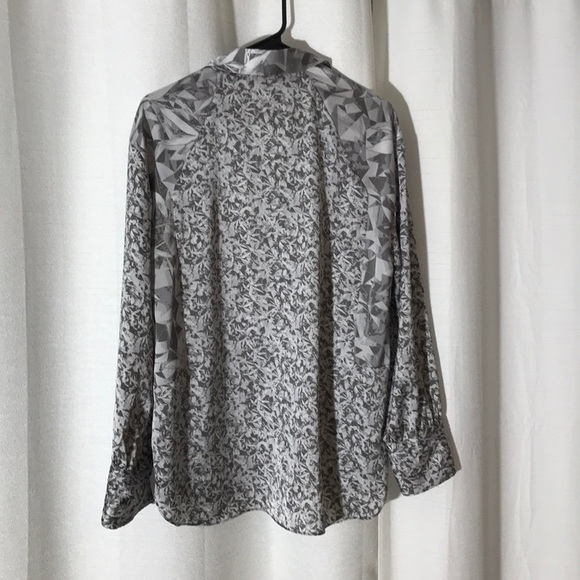 Shirt - Picture 3 of 7